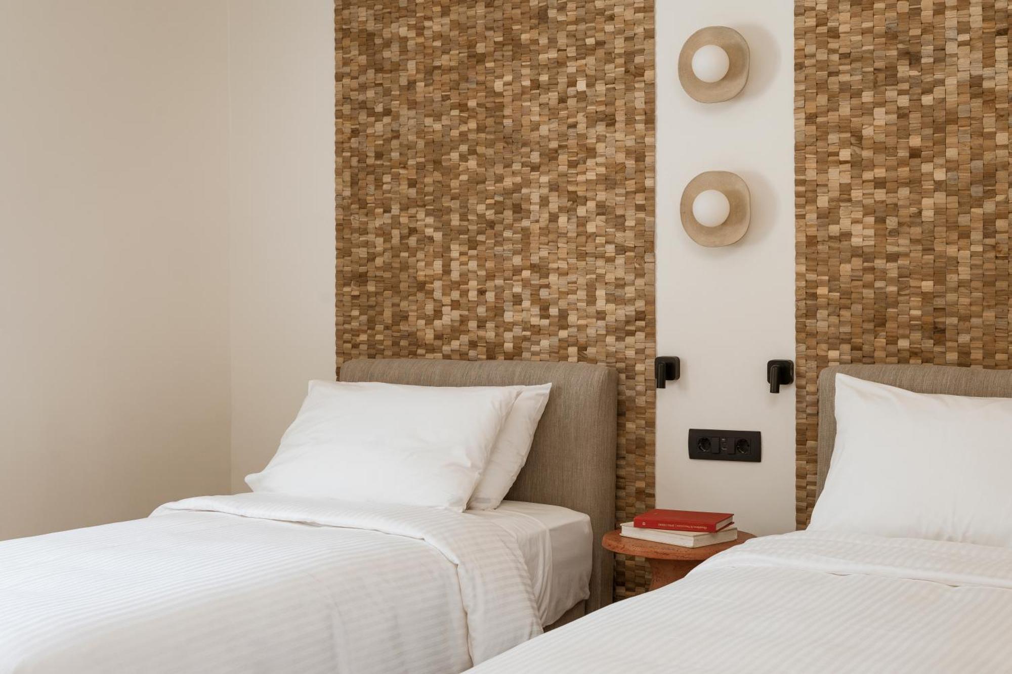 Dolphin Bay Seaside & Hotel Galissas